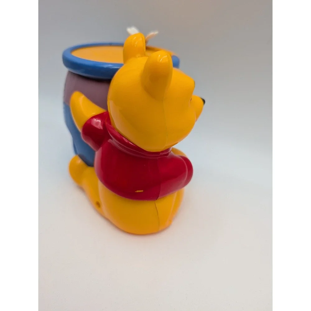 Disney Fantasma Alarm Clock Winnie the Pooh Talking Honey Pot Yellow Blue Bee